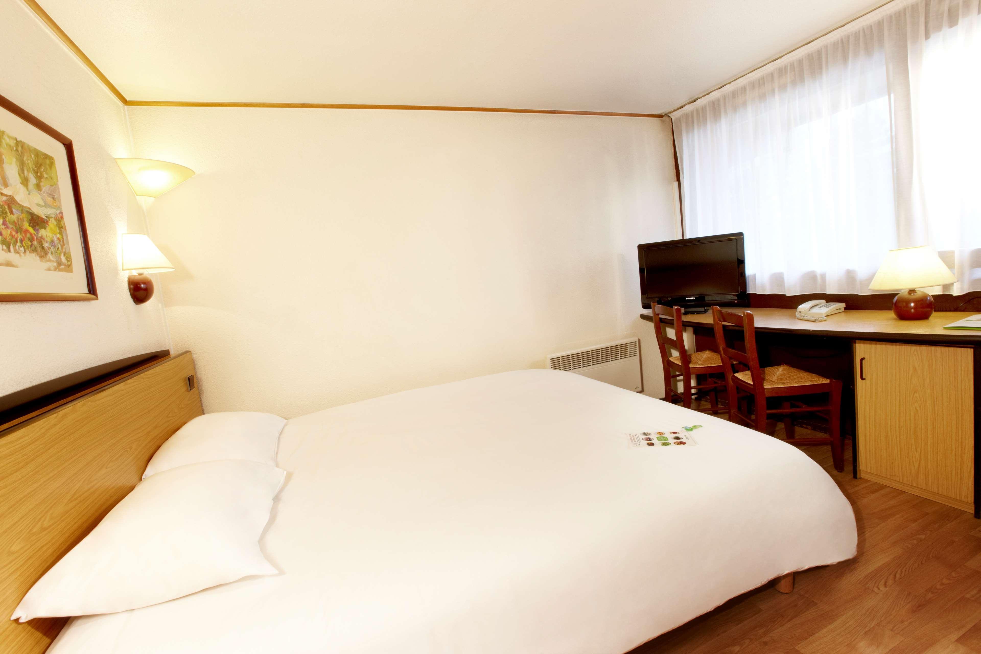 Hotel Campanile Calais Camera foto