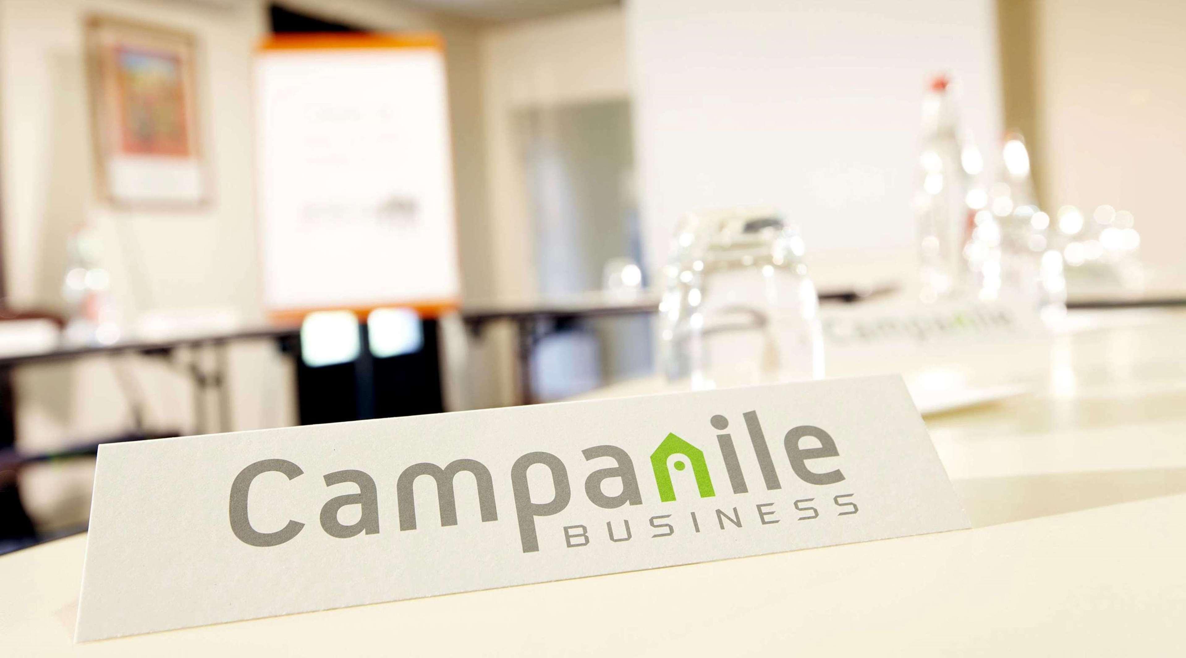 Hotel Campanile Calais Esterno foto