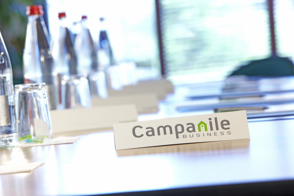 Hotel Campanile Calais Esterno foto